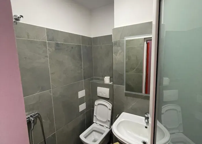 Lura Hotel