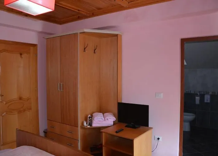 Lura Hotel Fushe-Lure